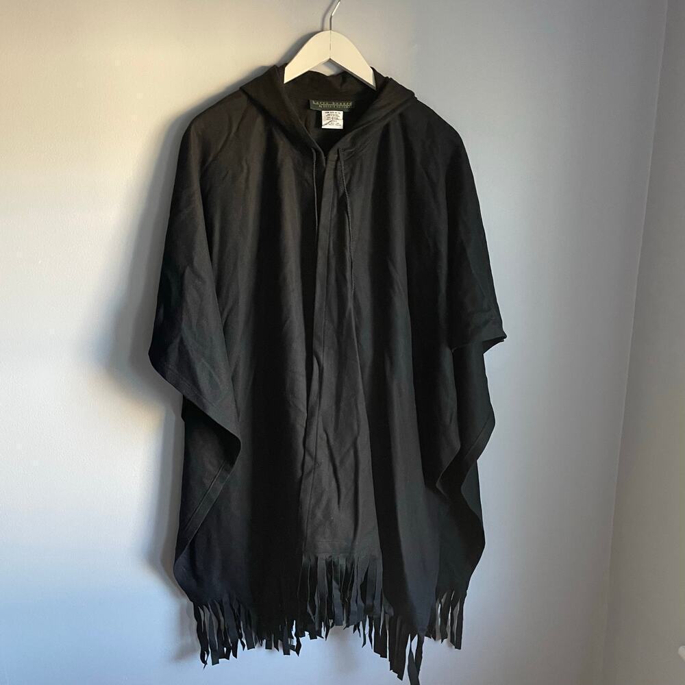 Harve Bernard Black Wool Hooded Fringe Poncho Witchy Whimsigoth Goth sz Medium